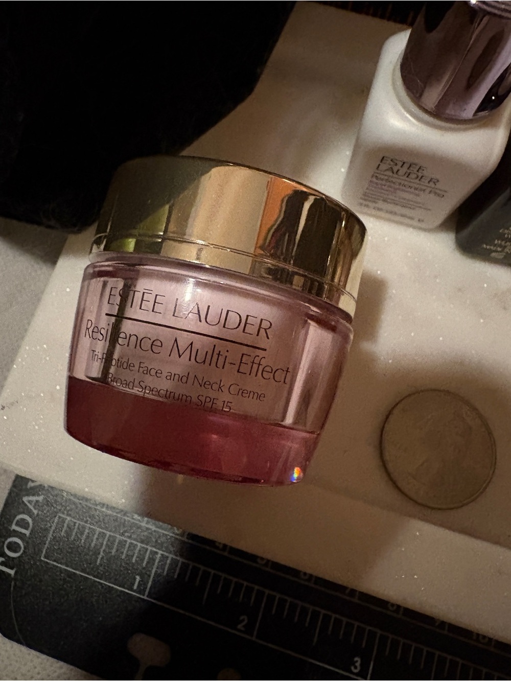 Estée Lauder Deluxe Travel Skincare Bundle - ANR, Perfectionist Pro, Resilience - Picture 6 of 7